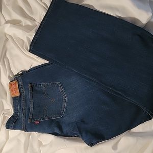 Womans Levi's 414 Straight Leg Jeans